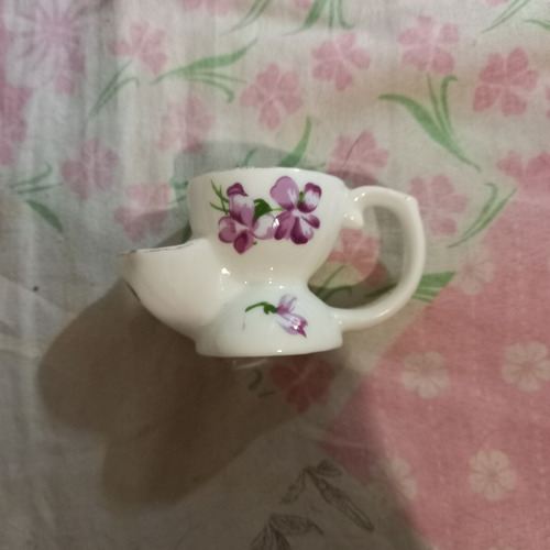 Salero De Porcelana Violetas 