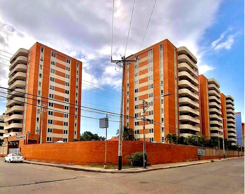 En Venta Apartamento En Residencias Plaza Guaica Lecheria