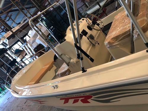 Lancha Tracker Trakker 520 Pescador C/mercury 40 Hp 3 Cil 2t