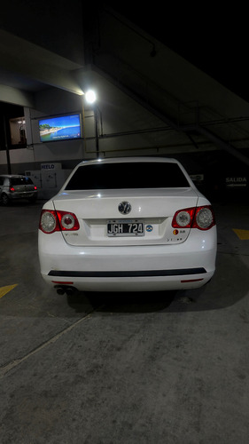 Volkswagen Vento 2.5 Luxury 170cv