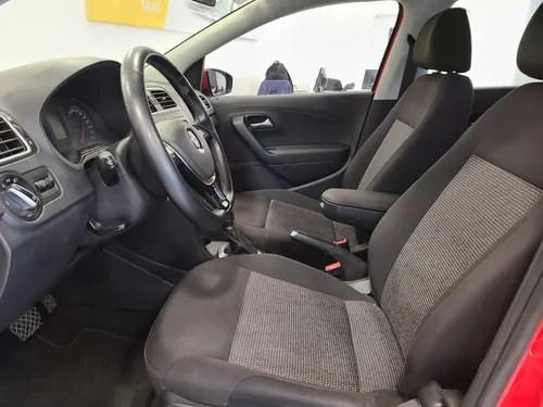 Volkswagen Polo 5p Comfortline Plus L4/1.6 Aut