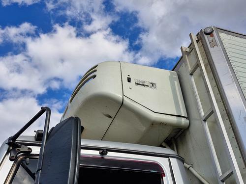 Mb 1620 Bau Frigorifico Com Gancheira