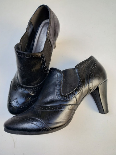 Botinetas De Dama, Color Negro. Marca Hush Puppies. N°38/39