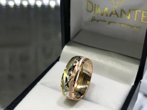 Los 3 online anillos de compromiso