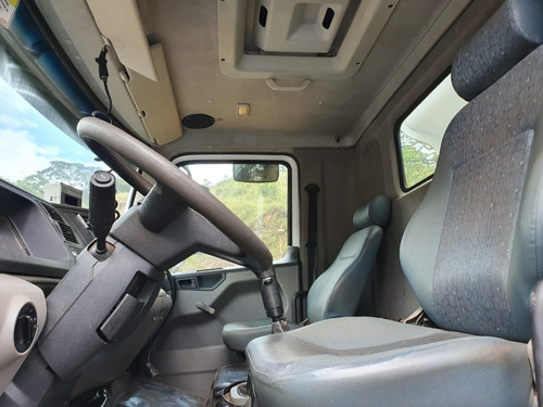 Volkswagem 31-320 6x4 Ano 2011 Caçamba Caminhão Traçado
