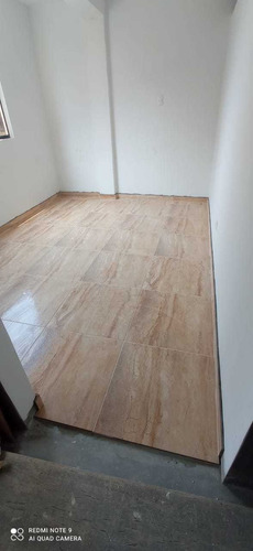 Imagen 4 de 5 de Enchapado De Porcelanato