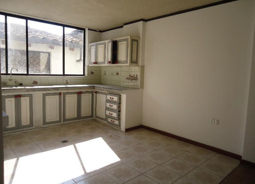 Imagen 2 de 14 de Vendo Propiedad Con: Casa + 3 Dptos + Local Comercial