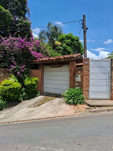 Vendo Chácara Valor $460,000 Tem 2840m  Localizada Na Cidade