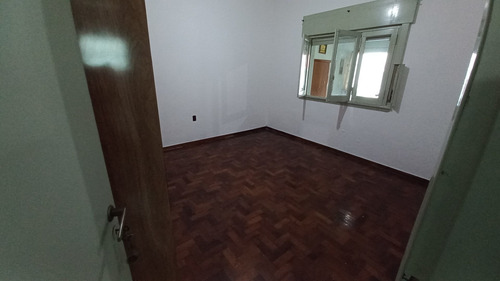 Imagen 12 de 30 de Venta Casa 4 Ambientes Lanus Este Patio Y Terraza