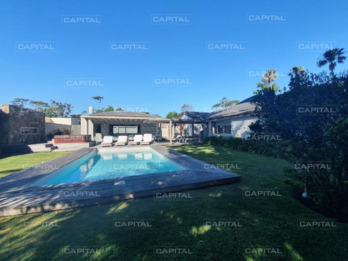 Casa En Mansa - Punta Del Este- Ref: 30290
