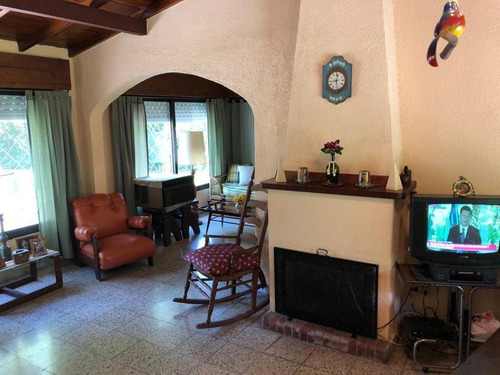 Imagen 23 de 30 de Casa Quinta Sobre Parque De 1834 M2 - El Trébol