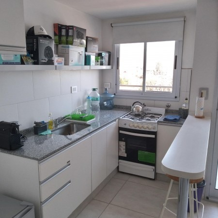 Imagen 5 de 14 de Hermoso Departamento En Tercer Piso Al Frente. Oportunidad!
