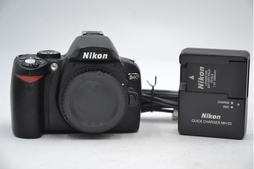  Nikon D40  Cámara Digital Reflex - Perfecta 