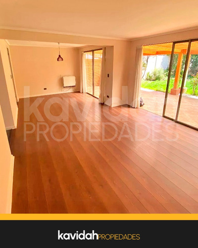 Casa En Condominio El Belloto, Sector Ayres De Chicureo