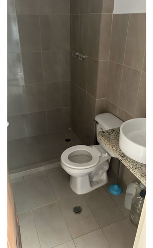 Se Vende Apto 69m2 2h/2b/2p Macaracuay 1114