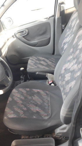Imagem 5 de 8 de Chevrolet Montana 2004 1.8 Flex Power 2p