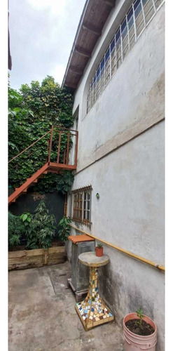 Venta Casa Multifamiliar 2 Casas + 3 Locales +2 Deptos