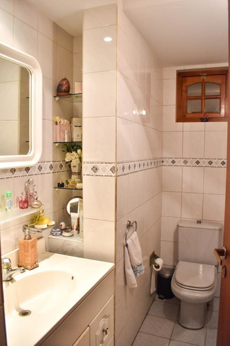 Imagen 8 de 26 de Hermosa Casa En Venta, Parque Chacabuco, Barrio Caferata 6 Ambientes
