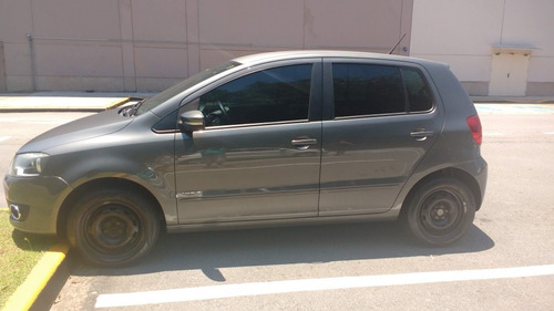 Imagem 5 de 8 de Volkswagen Fox 1.0 Vht Trend Total Flex 5p 2013
