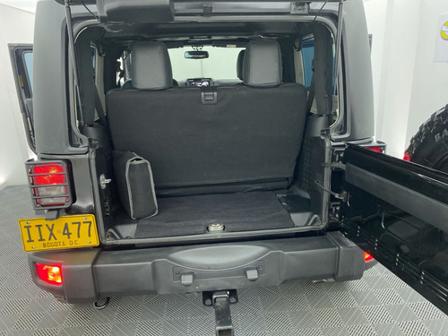 Imagen 24 de 25 de Jeep Wrangler Sport 3.6