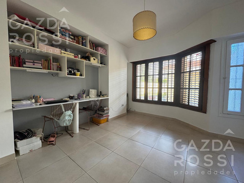 Casa En Burzaco