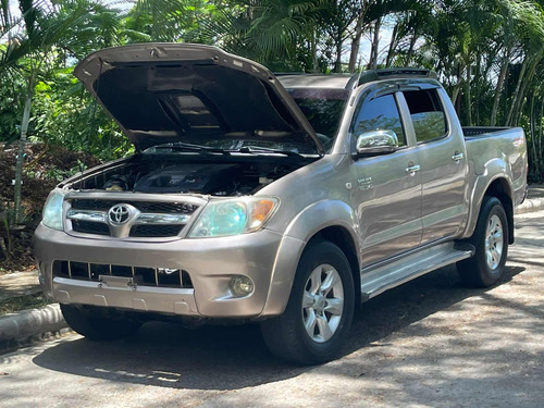 Imagen 4 de 15 de Toyota Hilux Full Time