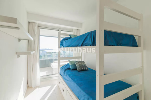 Alquiler Apartamento Tres Dormitorios Punta Del Este Edificio Torre Del Mar