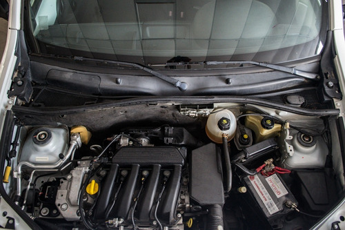 Imagen 3 de 15 de Renault Kangoo 2016 1.6 Furgon Ph3 Confort 5as Lc Aa513