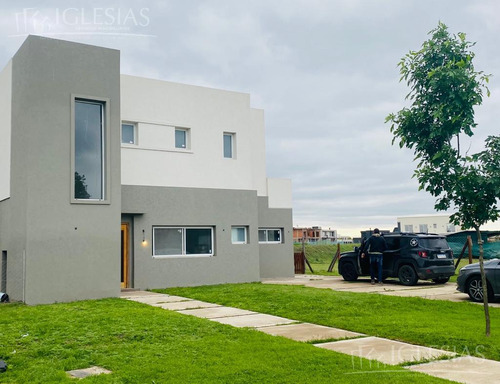 Casa En  Venta Canton Norte