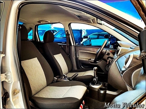 Imagem 7 de 8 de Ford Fiesta Sedan 1.6 16v