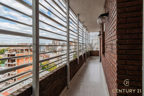 Venta Departamento 4 Ambientes Con Dependencia En Flores Sobre Avenida Avellaneda