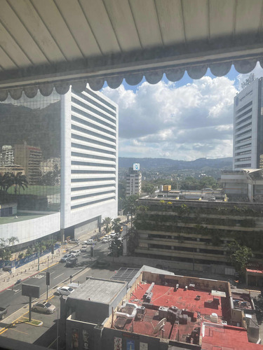Ls Vendo Los Palos Grandes ,apartamento Muy Bien Ubicado
