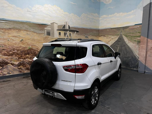 Imagen 8 de 11 de Ford Ecosport 2015 1.6 Freestyle 110cv 4x2