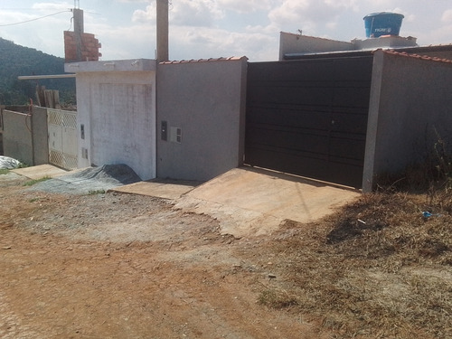 Lote Em Condomínio Fechado De ( Médio Padrão )
