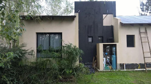 Quinta En Venta - 2 Dormitorios 1 Baño - 1,000 Mts2 - Barrio El Rodeo