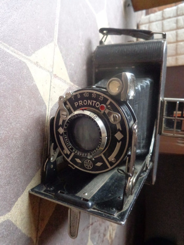 Camera Fotográfica Antiga Analógica Agc Pronto Câmera  Fole