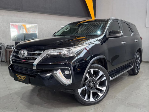 Toyota SW4 SW4 2.8 D-4D TURBO DIESEL SRX 7L 4X4 AUTOMÁTICO