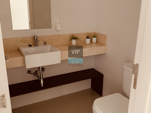 Vendo Unidad Penthouse Frente Al Mar- Ref: 505