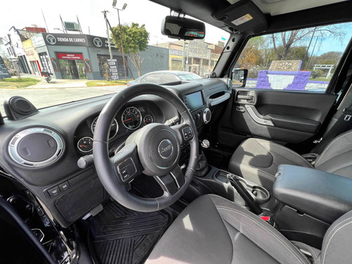 Imagen 17 de 25 de Jeep Wrangler 2015 3.6 Rubicon 284hp Atx