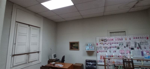 Imagen 6 de 18 de Venden Casa Oficinas Y Terreno De 985 M2 En Santiago Centro