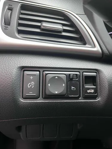 Nissan Sentra 1.8 B17 Fl Sense