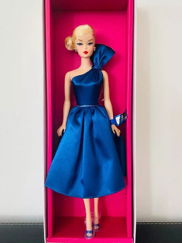 Barbie Sapphire Sophisticate Madrid Fashion Doll Convention (Usado)