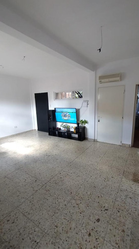Venta Ph 3 Ambientes, Flores, Todo A Nuevo, Amplia Terraza