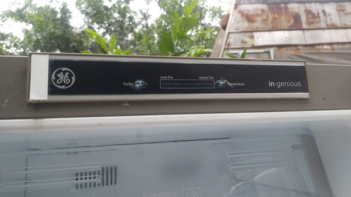 Tampa Acrilica Do Frezer P/ Geladeira Ge In-genious - 445l. (Usado)