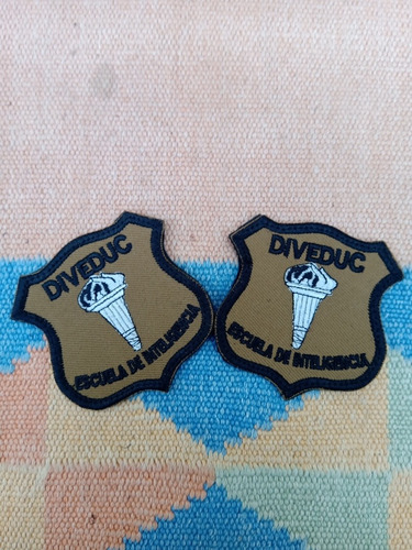 Escarapela,: Ejército De Chile. Escuela De Inteligencia.