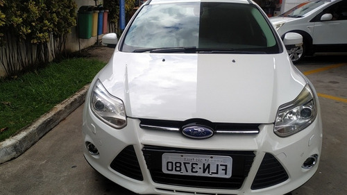 Ford Focus Sedan 2015 2.0 Titanium Powershift + Teto Solar