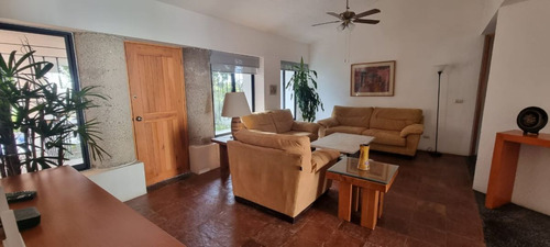 Casa En Venta En Fracc. Colinas De Santa Fe, En Xochitepec, Morelos