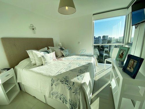 Imagen 8 de 12 de Piso Alto En Wind Tower Orientado A La Puesta Del Sol Precio Destacado!