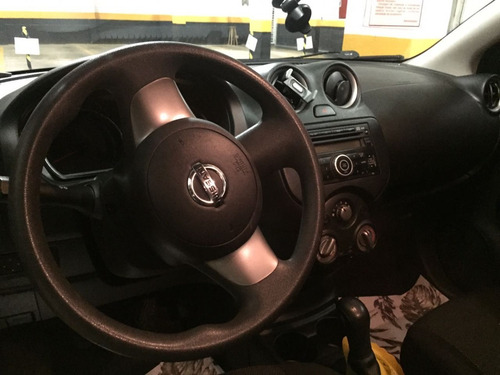 Imagem 6 de 10 de Nissan Versa Sl 1.6 16v - Flex - Mecânico - Completo - 2013