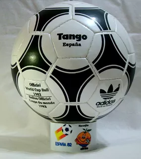 Pelota Tango España 82